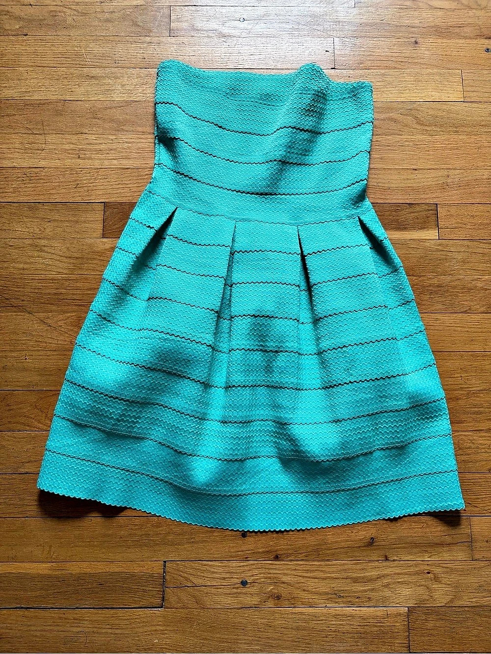 Dejavu Textured Pleated Mini Dress in Teal Size Large Fairy-core feminine